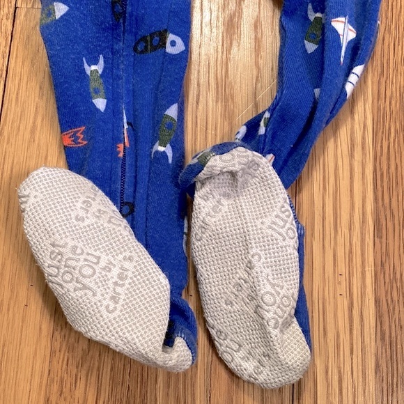 NWOT Carter’s 🚀⭐️ Rocket ship Cotton Footie Pajamas, 12M - Picture 4 of 4